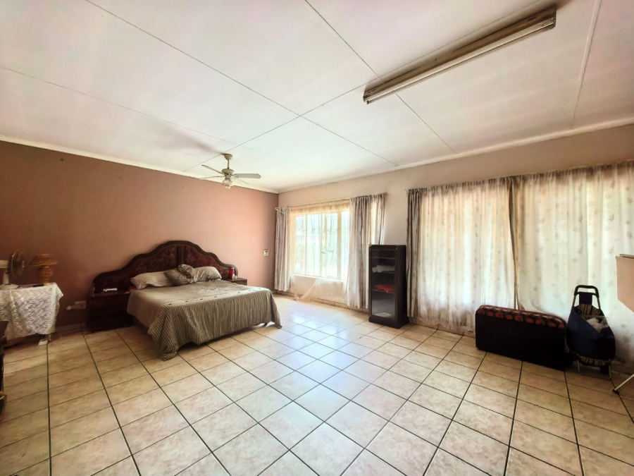 4 Bedroom Property for Sale in Sasolburg Ext 5 Free State